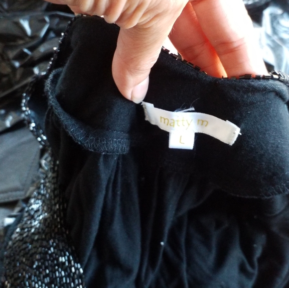 Mattie M black knit tank top Beaded v neckline tank top L NWT - Picture 10 of 10